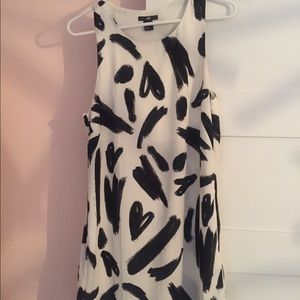 H&M black and white patterned shift dress